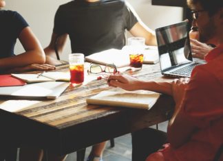 Ściąganie filmów z sieci