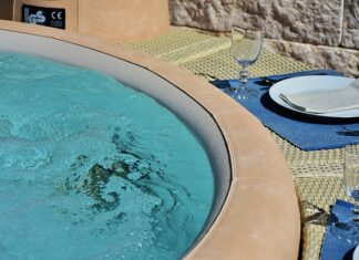 Czy jacuzzi ogrodowe pobiera dużo prądu? Czy jacuzzi ogrodowe pobiera dużo prądu?